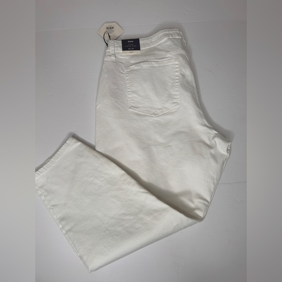 Ava & Viv Women’s Plus Size Mid-Rise Ankle Skinny Jeans, Sz.24, White - Picture 12 of 16
